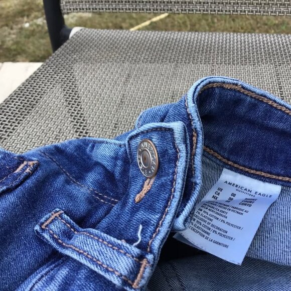 AMERICAN EAGLE Bell Bottom Jeans - Picture 2 of 4